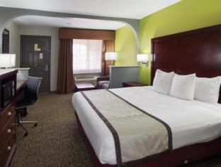 Hotel Surestay By Western Deer Park